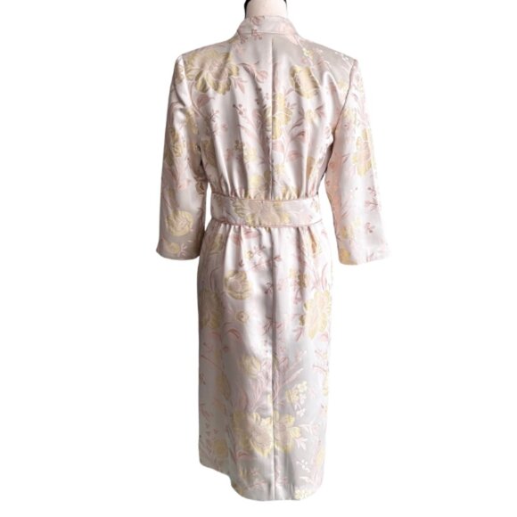 BEAUTIFUL BROCADE COAT IN PASTEL COLORS WITH CRYSTAL BUTTONS, SZ. 6 - Picture 3 of 10